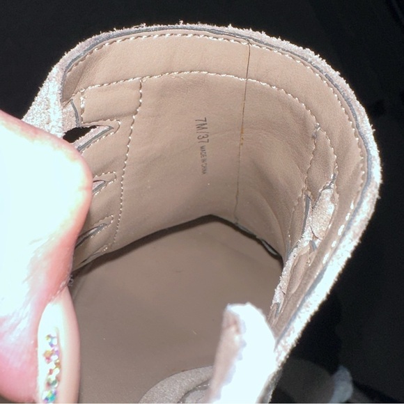 Vince Camuto Peera Soft Suede Leather Short Ankle Booties - Picture 10 of 10